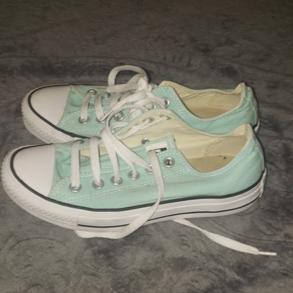 mint green converse size 3